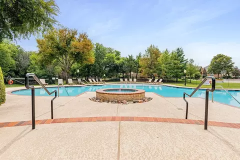Exterior - 301 River Meadows Ln, Argyle, TX 76226 photo 17 of 20