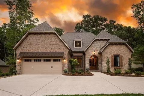 268 Stonehenge Dr, Crossville, TN 38555