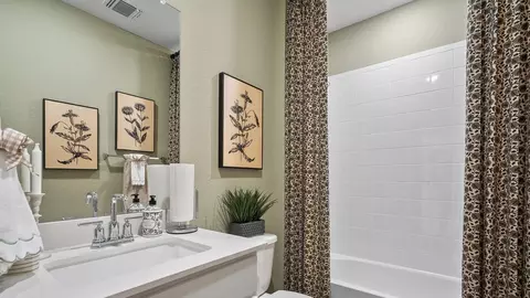Bath - 2140 Ghost Rider Ct, Leander, TX 78641 photo 15 of 18