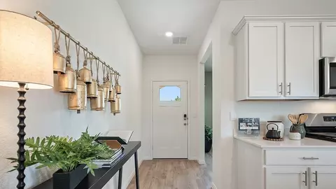 Entry Way - 2140 Ghost Rider Ct, Leander, TX 78641 photo 17 of 24