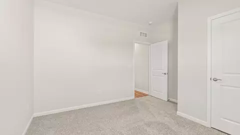 Bedroom - 2204 Hackberry St, Springfield, OH 45505 photo 8 of 17