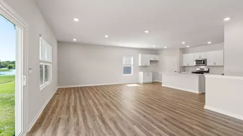Living - 2204 Hackberry St, Springfield, OH 45505 photo 3 of 3