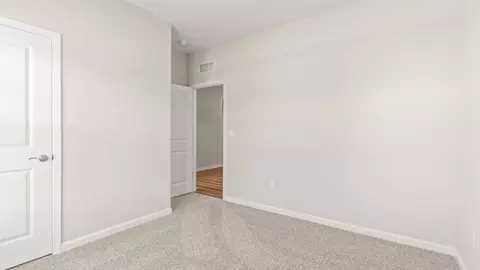Bedroom - 2204 Hackberry St, Springfield, OH 45505 photo 3 of 17