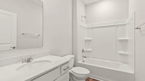 Bath - 2204 Hackberry St, Springfield, OH 45505 photo 3 of 7