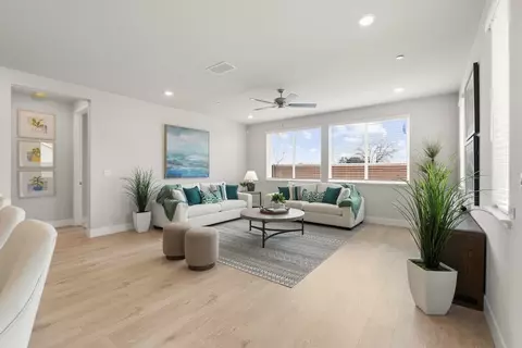 Living - 1233 Mccabe Cir, Galt, CA 95632 photo 1 of 3