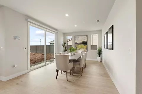 Dining - 1233 Mccabe Cir, Galt, CA 95632 photo 2 of 3