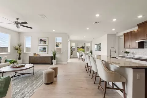 Entry Way - 1233 Mccabe Cir, Galt, CA 95632 photo 1 of 3