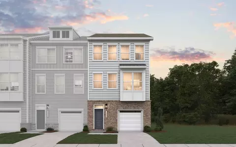 Exterior - 11735 Cygnet Dr, Waldorf, MD 20601 photo 6 of 10