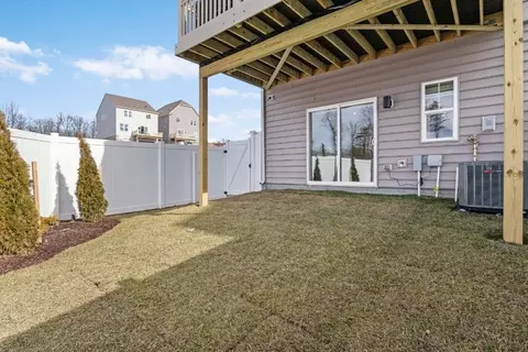 Exterior - 11735 Cygnet Dr, Waldorf, MD 20601 photo 8 of 10