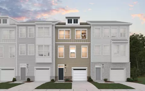 Exterior - 11735 Cygnet Dr, Waldorf, MD 20601 photo 5 of 10