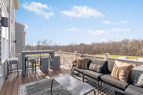 Exterior - 11735 Cygnet Dr, Waldorf, MD 20601 photo 7 of 10