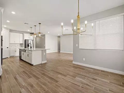 Dining - 118 W Flatiron Trl, Apache Junction, AZ 85120 photo 1 of 4