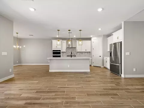 Kitchen - 118 W Flatiron Trl, Apache Junction, AZ 85120 photo 4 of 6