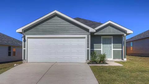 Exterior - 2207 Gentle Rain Dr, Luling, TX 78648 photo 2 of 7