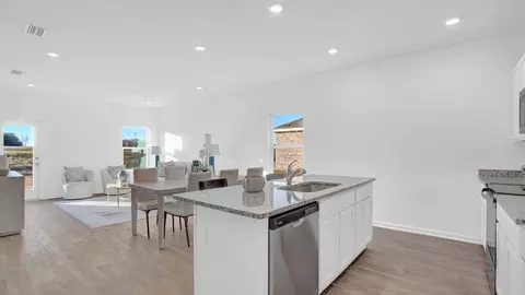 Kitchen - 11023 Elemis Dr, Daphne, AL 36526 photo 1 of 6