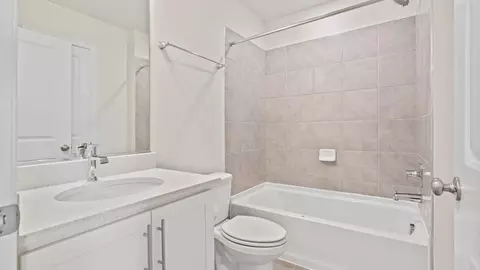 Bath - 237 Monroe Ave, Frederick, MD 21701 photo 5 of 12