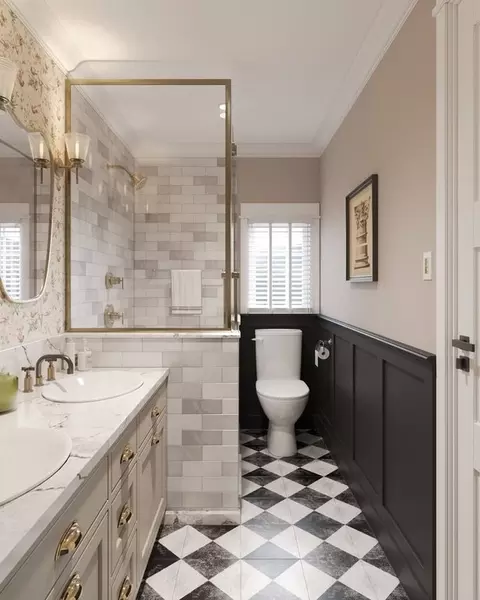 Bath - 7 Willow Way, Ottawa, IL 61350 photo 1 of 3