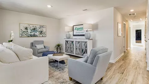 Entry Way - 6561 Firefly Dr, Milton, FL 32583 photo 2 of 5