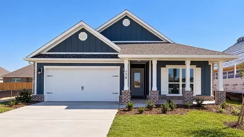 174 Eagle Owl Dr, Freeport, FL 32439
