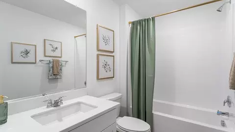Bath - 27391 Two Cellos Way, Menifee, CA 92585 photo 3 of 5