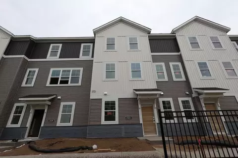 1521 Trellis Ln, West St Paul, MN 55118