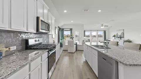 Kitchen - 2604 Oconnell Cir, Aubrey, TX 76227 photo 5 of 8