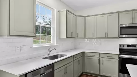 Kitchen - 36 Firehawk Dr, Spring Lake, NC 28390 photo 5 of 10