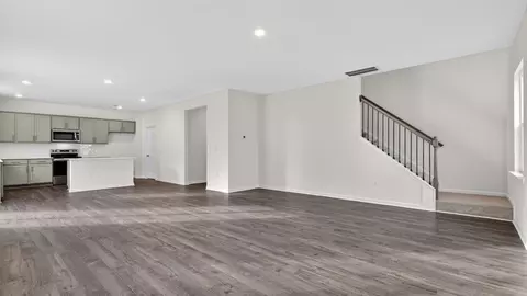 Living - 36 Firehawk Dr, Spring Lake, NC 28390 photo 2 of 6