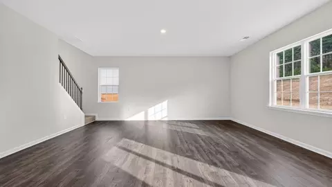 Living - 36 Firehawk Dr, Spring Lake, NC 28390 photo 4 of 6