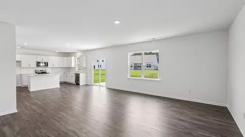 Living - 36 Firehawk Dr, Spring Lake, NC 28390 photo 3 of 4