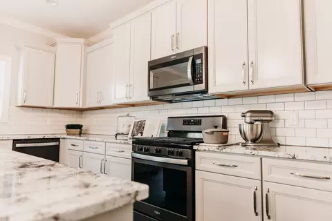 Kitchen - Perry Lake Drive, Perry, MI 48872 photo 3 of 5