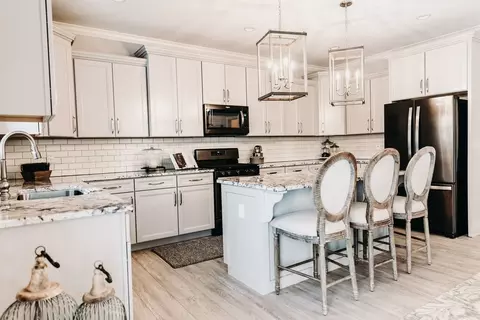 Kitchen - Perry Lake Drive, Perry, MI 48872 photo 2 of 5
