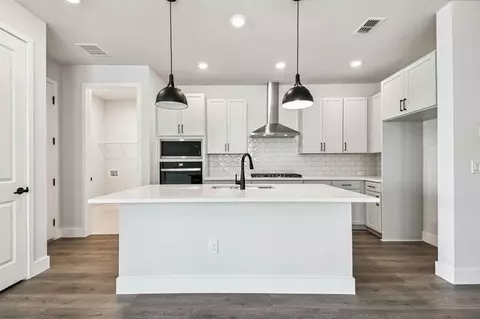 Kitchen - 7635 Addison Ave, Bradenton, FL 34210 photo 1 of 2