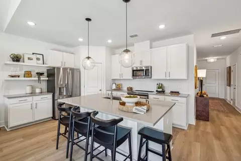 287 Kingswood Cir, Bloomingdale, GA 31302