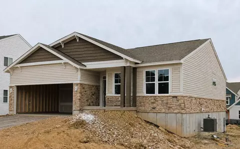 6938 Green Isle Ln, Union, KY 41091