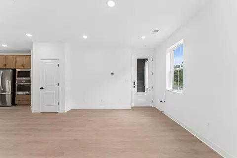 Living - 721 Iron Forge Rd UNIT A, Frederick, MD 21702 photo 1 of 3