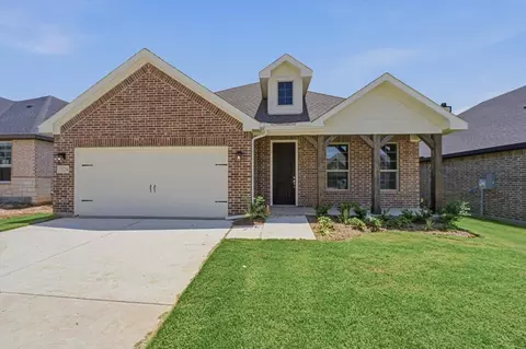 3524 Helena St, Gainesville, TX 76240