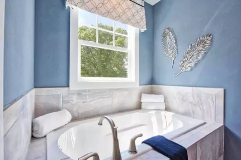 Bath - 1702 Copperleaf Blvd, Hanover, MD 21076 photo 5 of 6