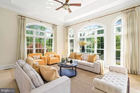 Living - 11200 River Rd, Potomac, MD 20854 photo 6 of 10