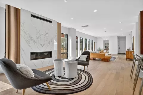 Living - 11200 River Rd, Potomac, MD 20854 photo 9 of 10