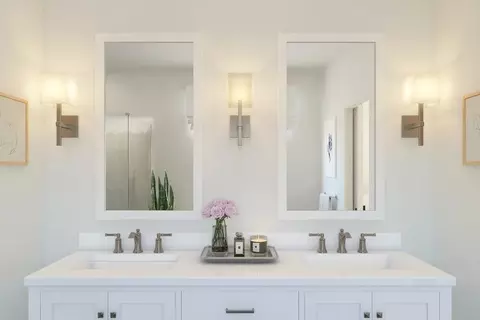 Bath - 321 Delta Way, Elyria, OH 44035 photo 3 of 4