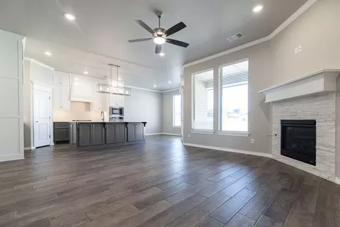 Living - 2920 E Northampton St, Broken Arrow, OK 74014 photo 10 of 13