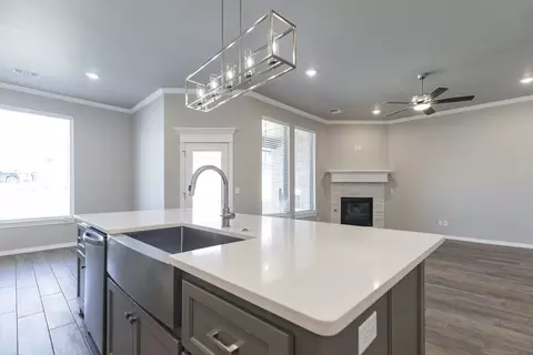 Kitchen - 2920 E Northampton St, Broken Arrow, OK 74014 photo 15 of 15