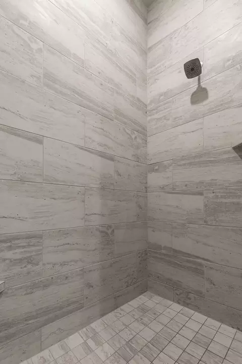 Bath - 2920 E Northampton St, Broken Arrow, OK 74014 photo 9 of 10