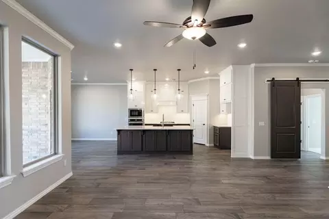 Living - 2920 E Northampton St, Broken Arrow, OK 74014 photo 6 of 13