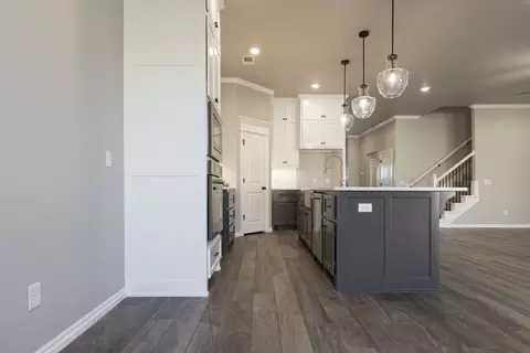 Kitchen - 2920 E Northampton St, Broken Arrow, OK 74014 photo 10 of 15
