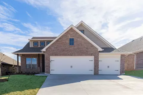 Exterior - 2920 E Northampton St, Broken Arrow, OK 74014 photo 6 of 28