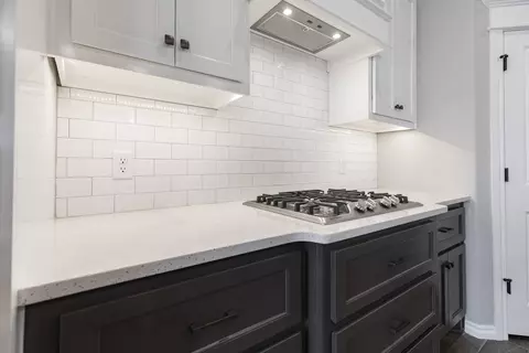 Kitchen - 2920 E Northampton St, Broken Arrow, OK 74014 photo 8 of 15