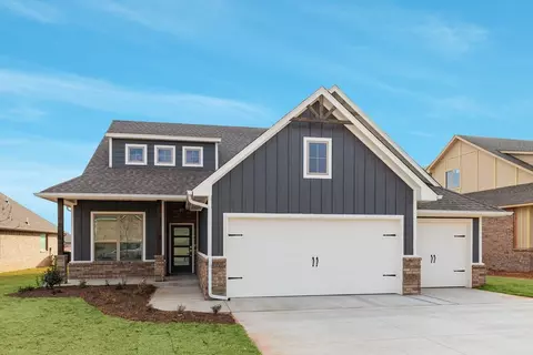 Exterior - 2920 E Northampton St, Broken Arrow, OK 74014 photo 5 of 28