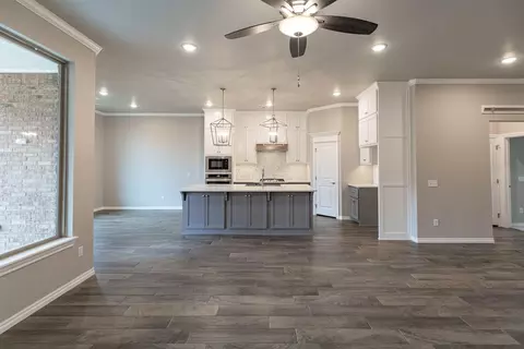Living - 2920 E Northampton St, Broken Arrow, OK 74014 photo 2 of 13
